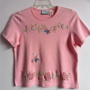 Women’s Casual Short Sleeve T Shirt/Top, PM, Light Pink, Embroidered Stitching